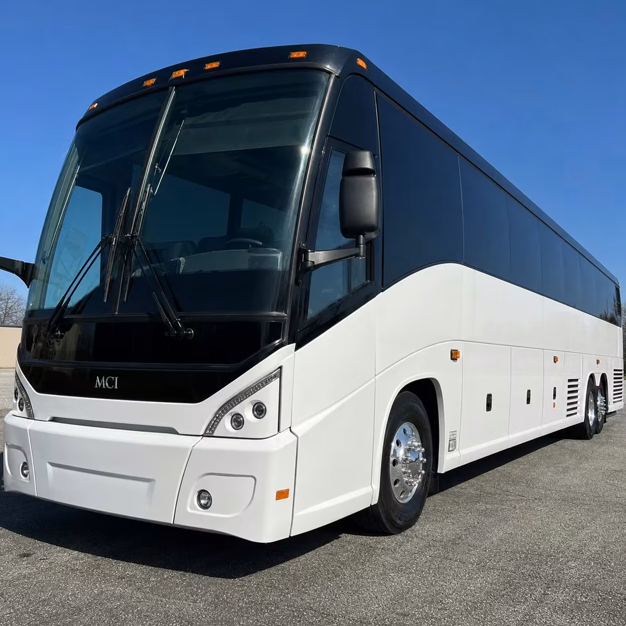dtw airport transfers made easy for dearborn groups